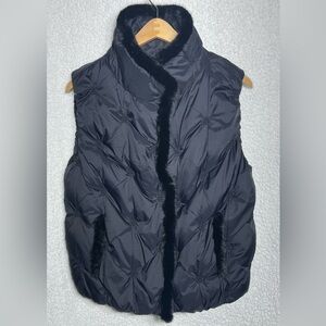 Chico's Nylon Shell Quilted Fur Trim Puffer Vest Women's Size 1 Black NWT